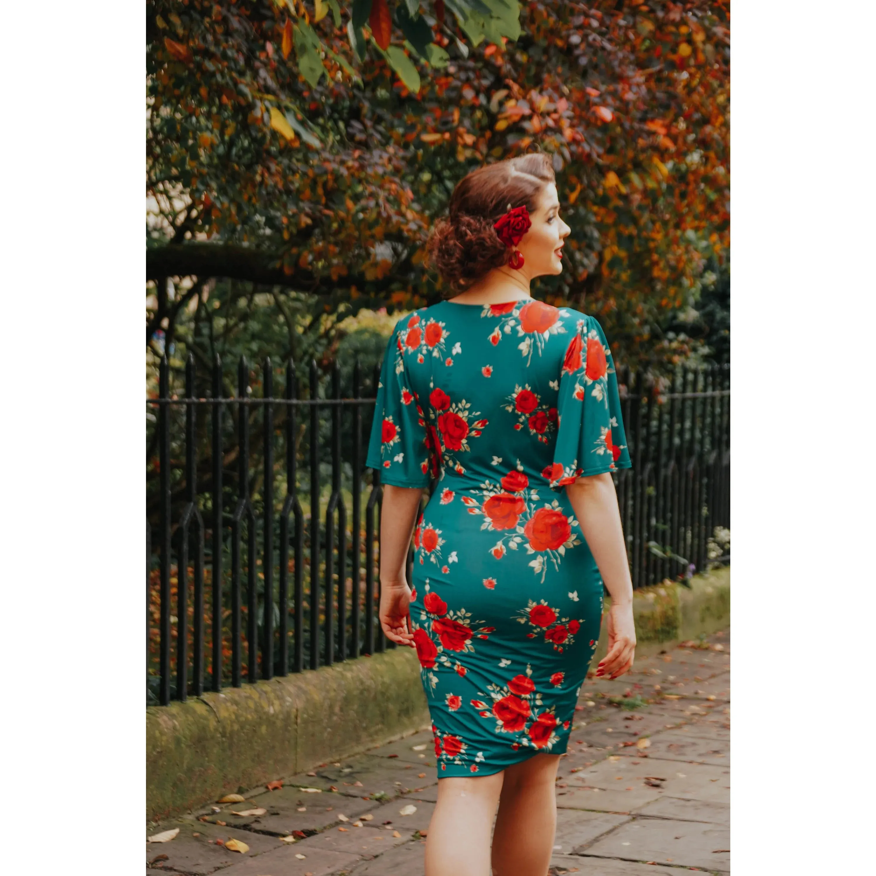 Green And Red Floral Print Butterfly Sleeve Slinky Pencil Cocktail Dress