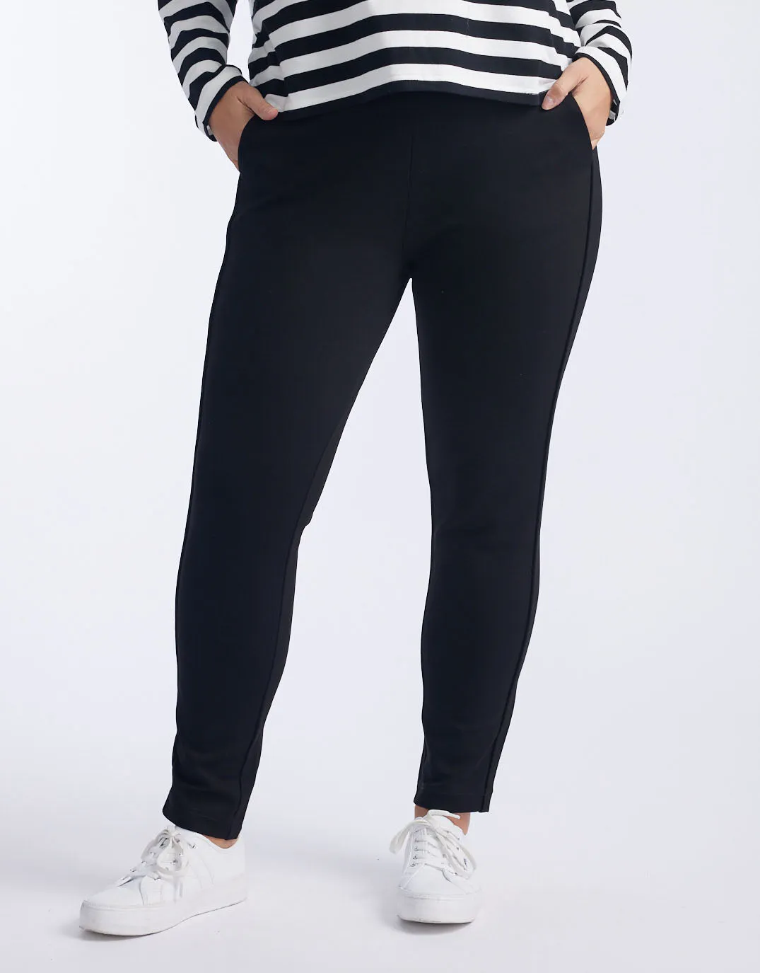 Signature Ponti Pant - Black on Black